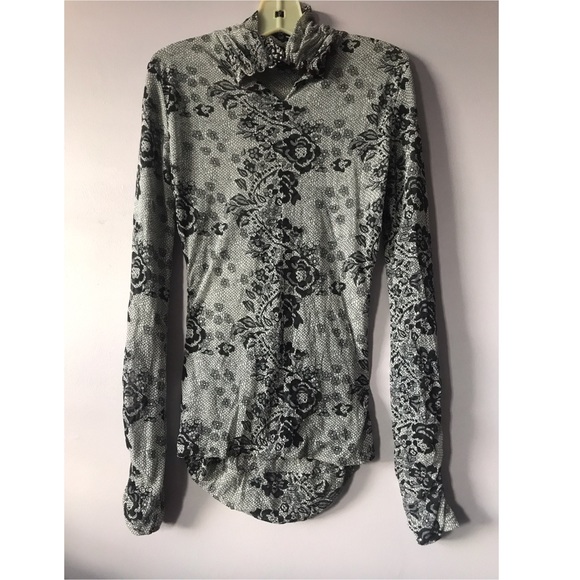 Classiques Entier Long Sleeve Black Lace Silk Top - Picture 7 of 8